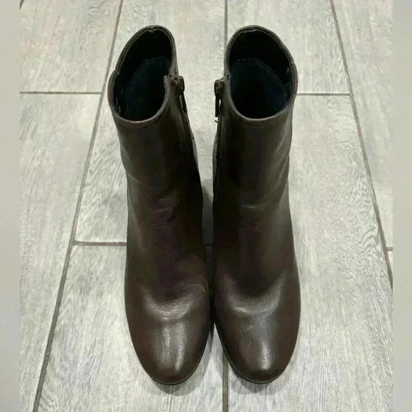 Clarks Women Lucette Jewel Dark Brown Leather Ankle Boots Rubber Sole Size 10 - Picture 5 of 10